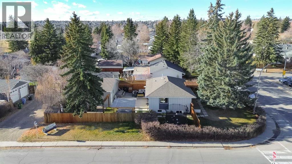 Photo 1 of 4703 26 Avenue Sw, Calgary AB