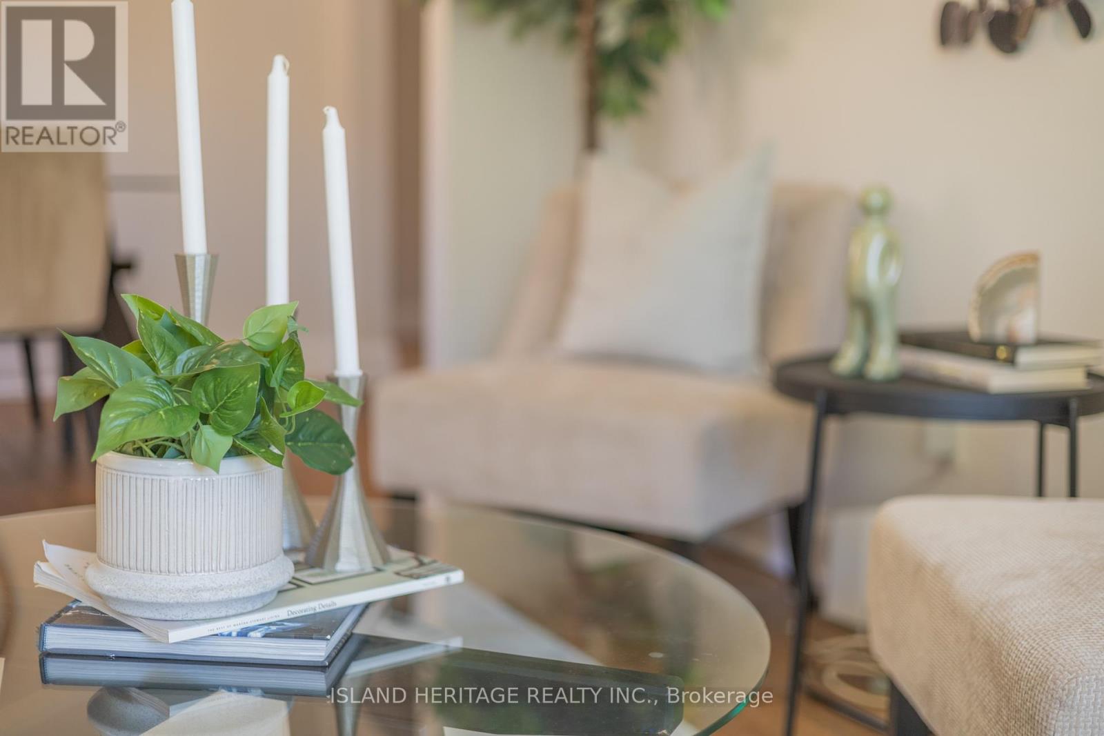 Photo 12 of 142 Symons Street, Toronto ON