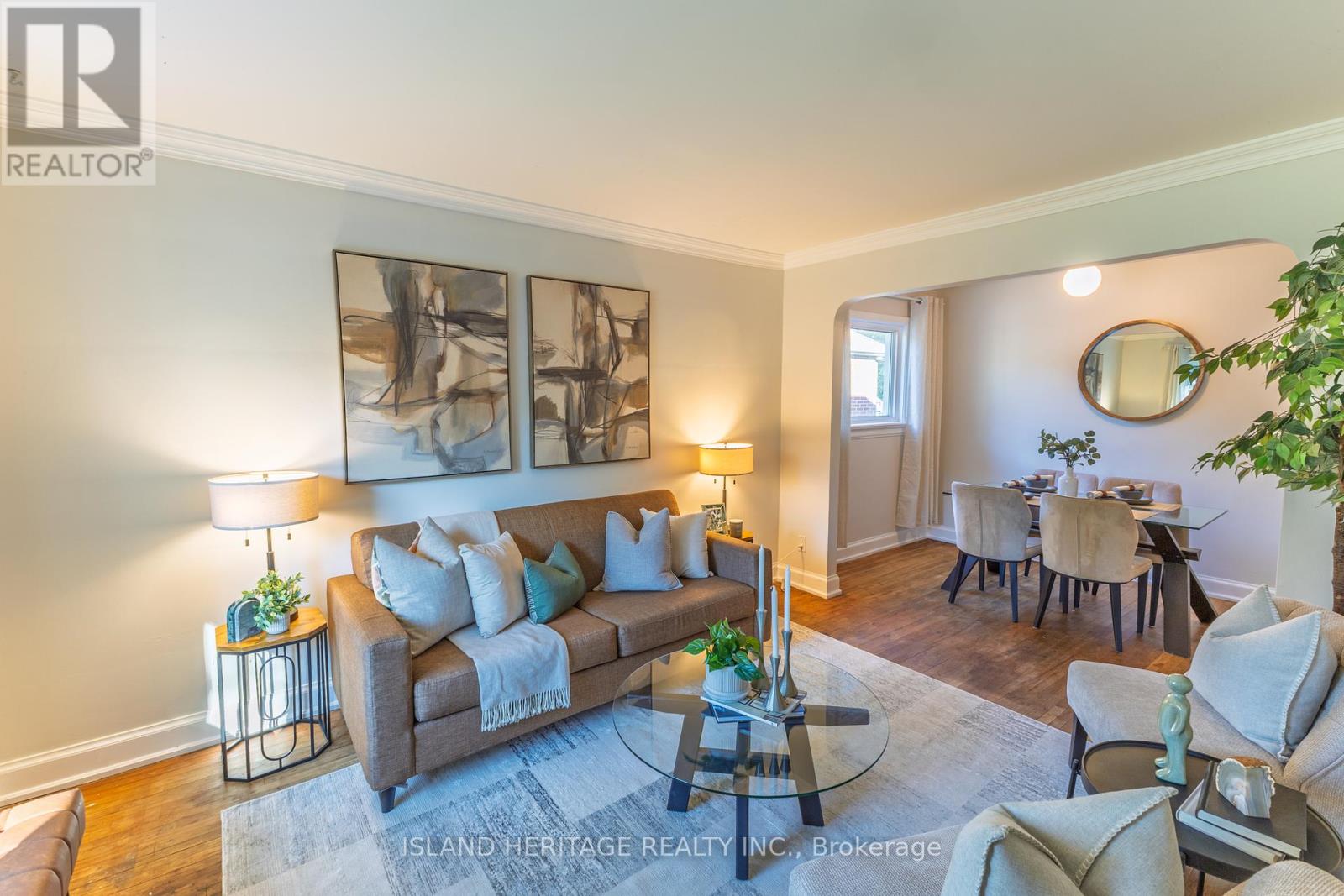 Photo 13 of 142 Symons Street, Toronto ON