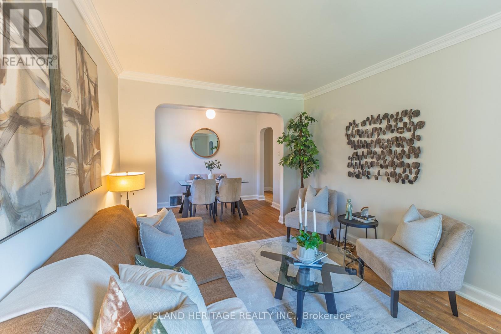 Photo 17 of 142 Symons Street, Toronto ON