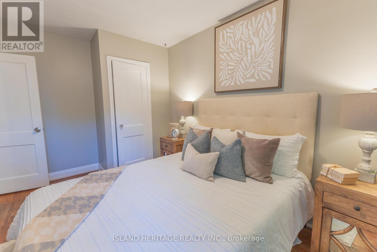 Photo 26 of 142 Symons Street, Toronto ON