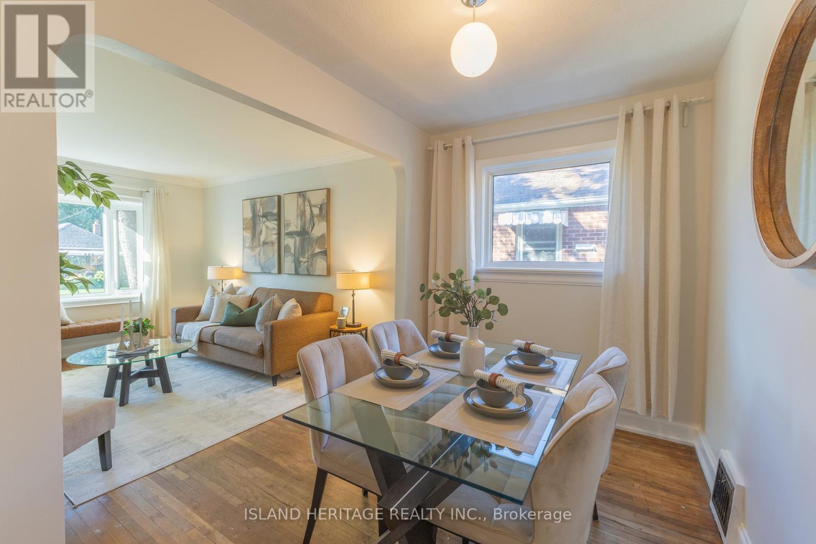 Photo 20 of 142 Symons Street, Toronto ON