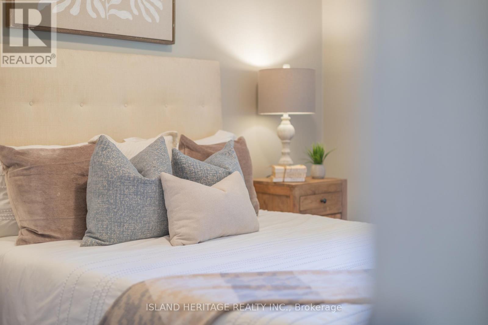 Photo 28 of 142 Symons Street, Toronto ON