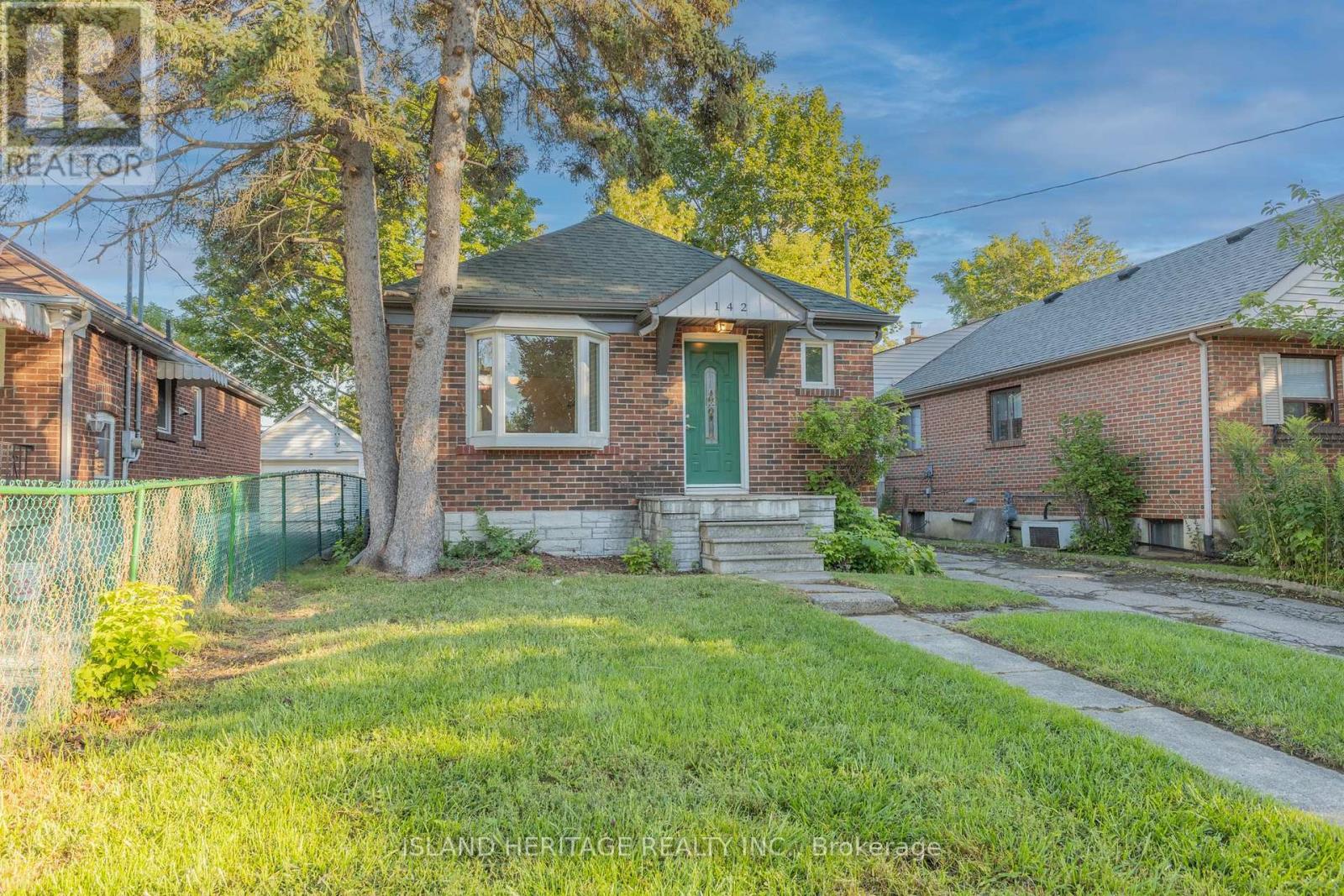 Photo 39 of 142 Symons Street, Toronto ON