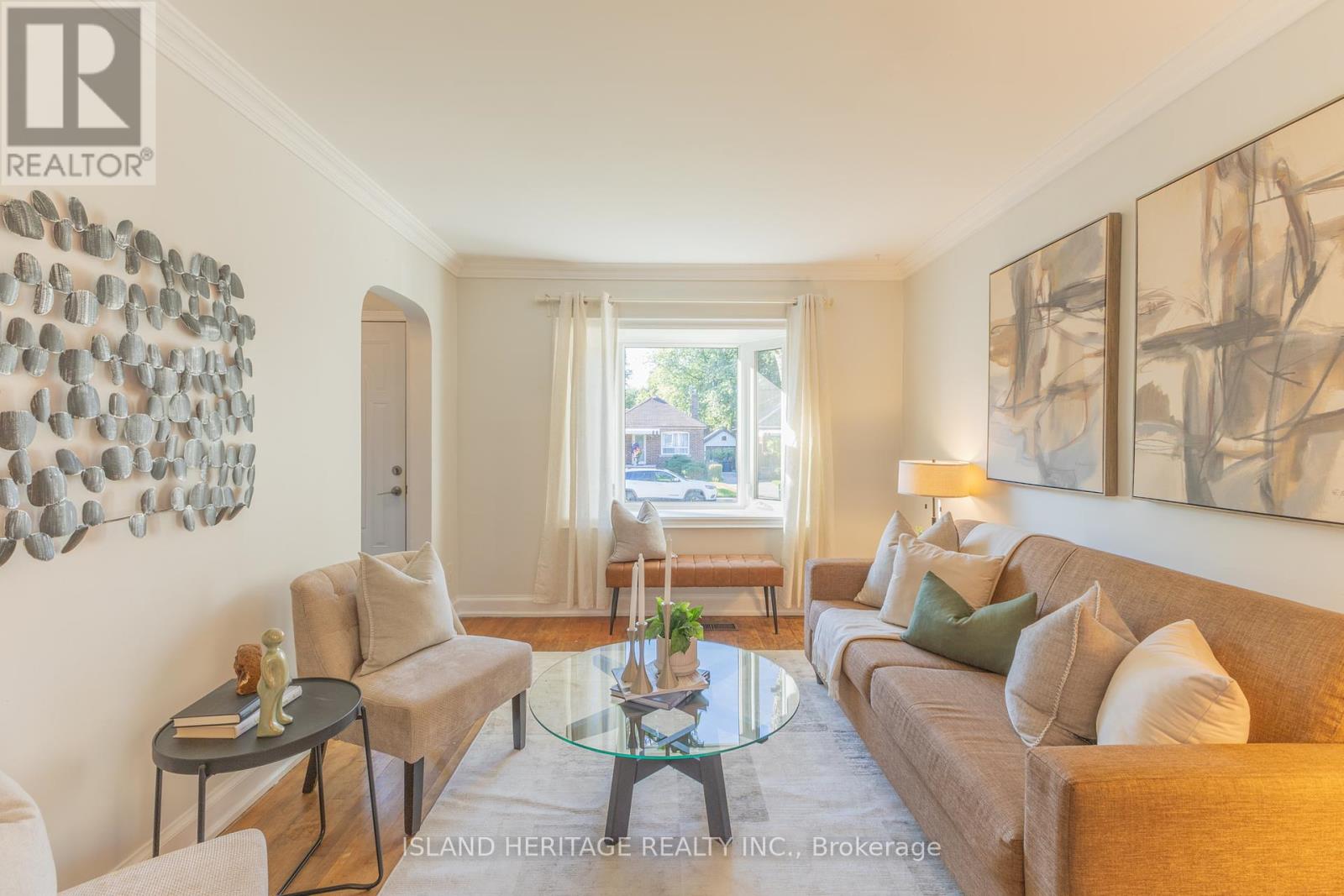 Photo 7 of 142 Symons Street, Toronto ON