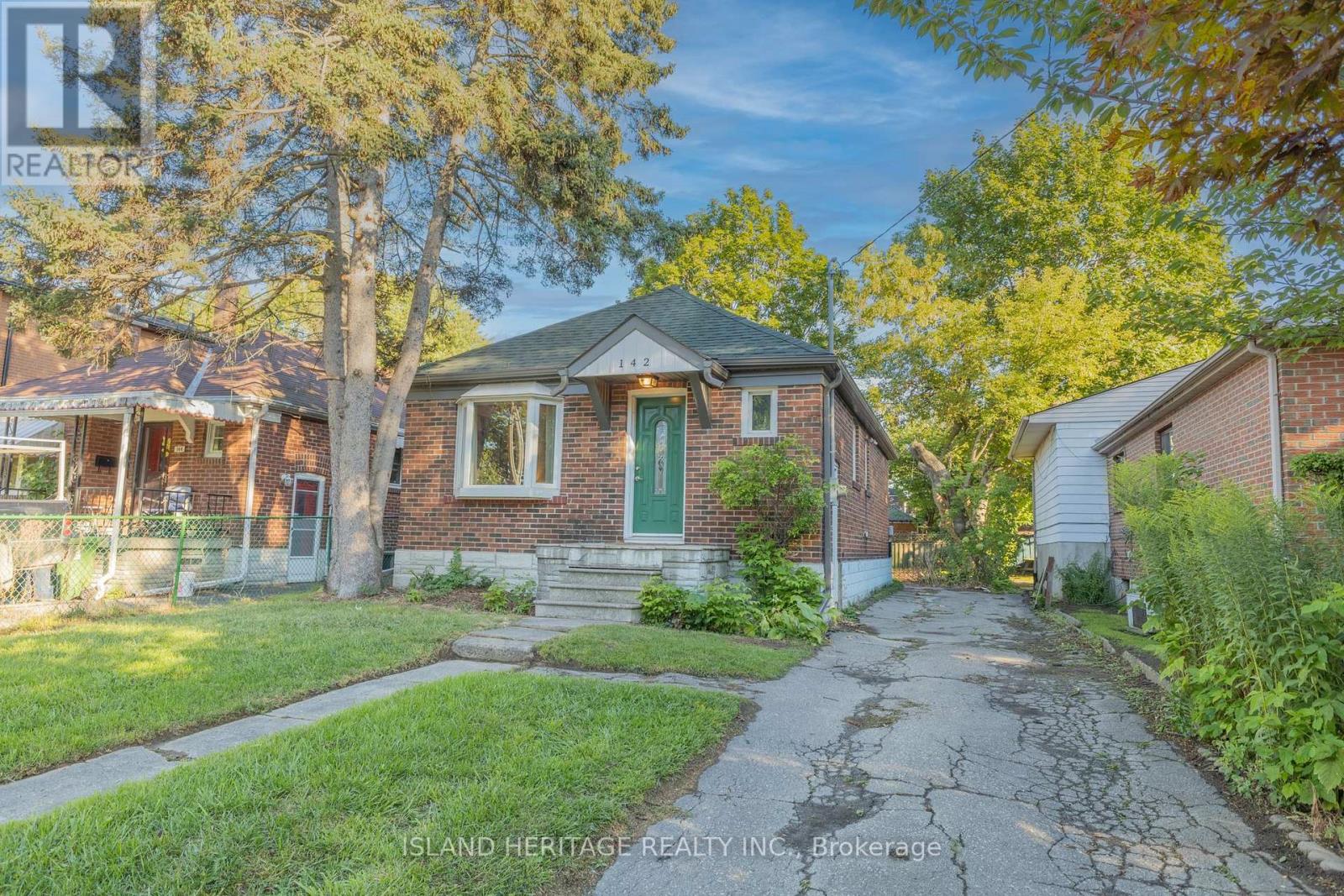 Photo 38 of 142 Symons Street, Toronto ON