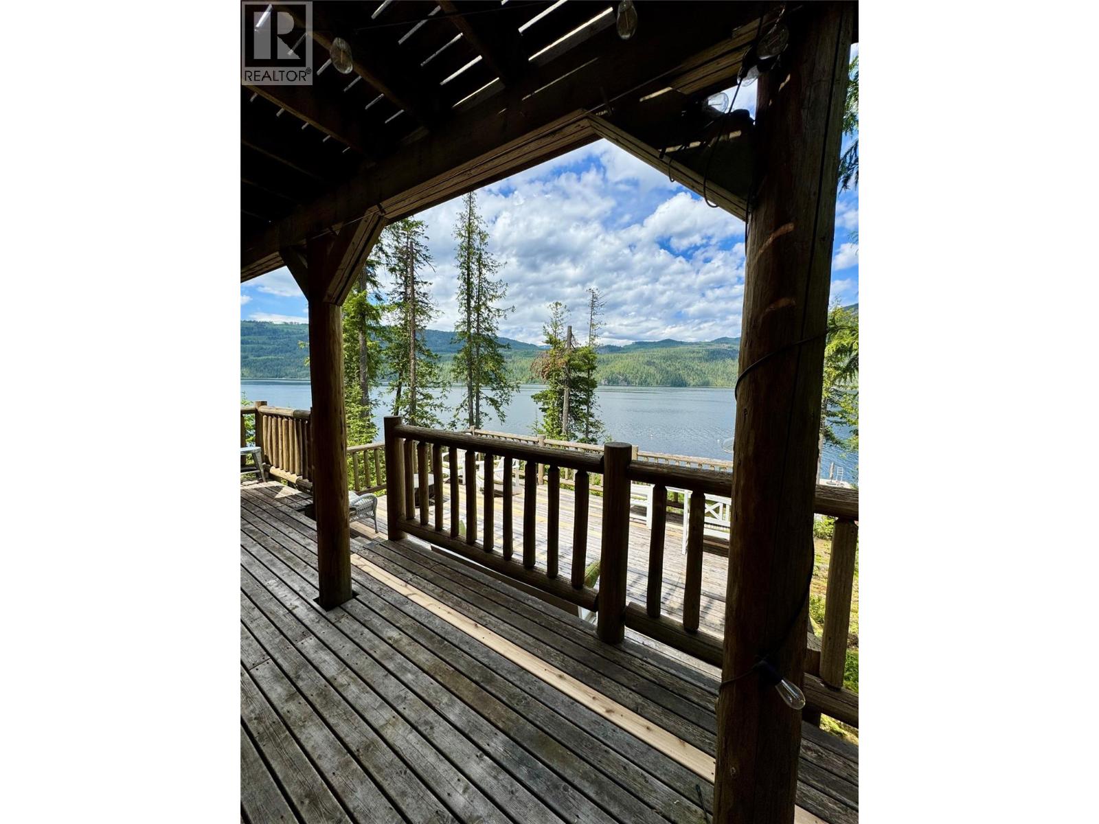 Lot 4 Pete Martin Bay, Sicamous