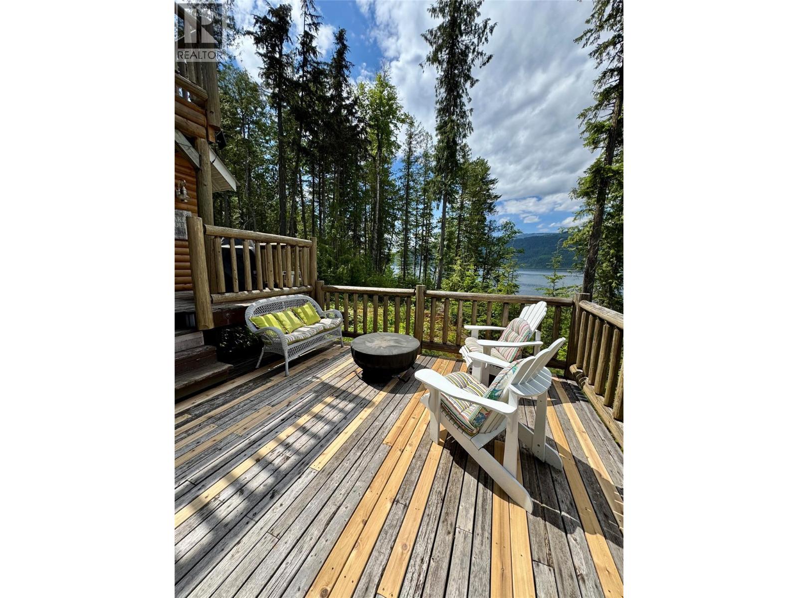 Lot 4 Pete Martin Bay, Sicamous