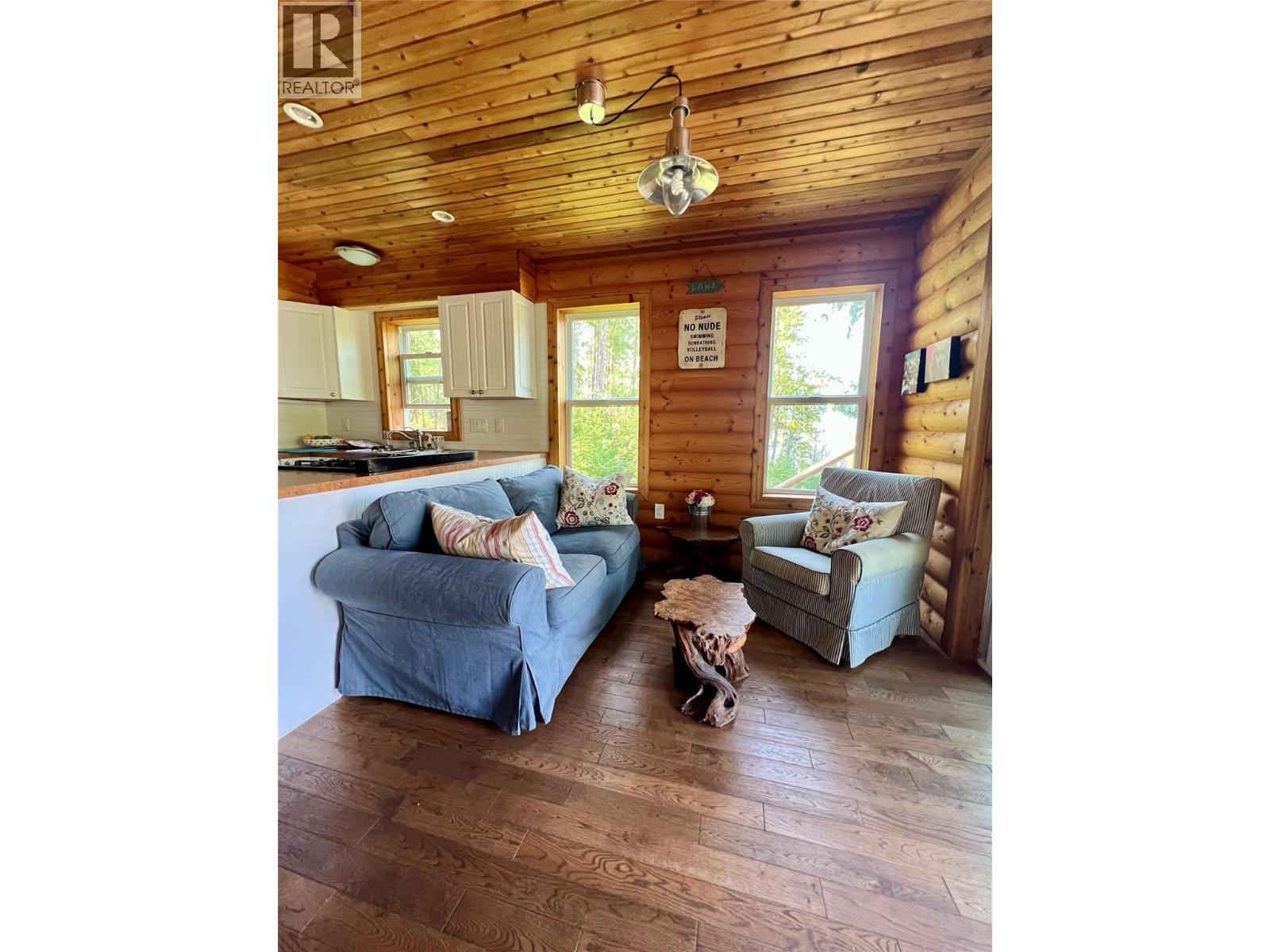 Lot 4 Pete Martin Bay, Sicamous