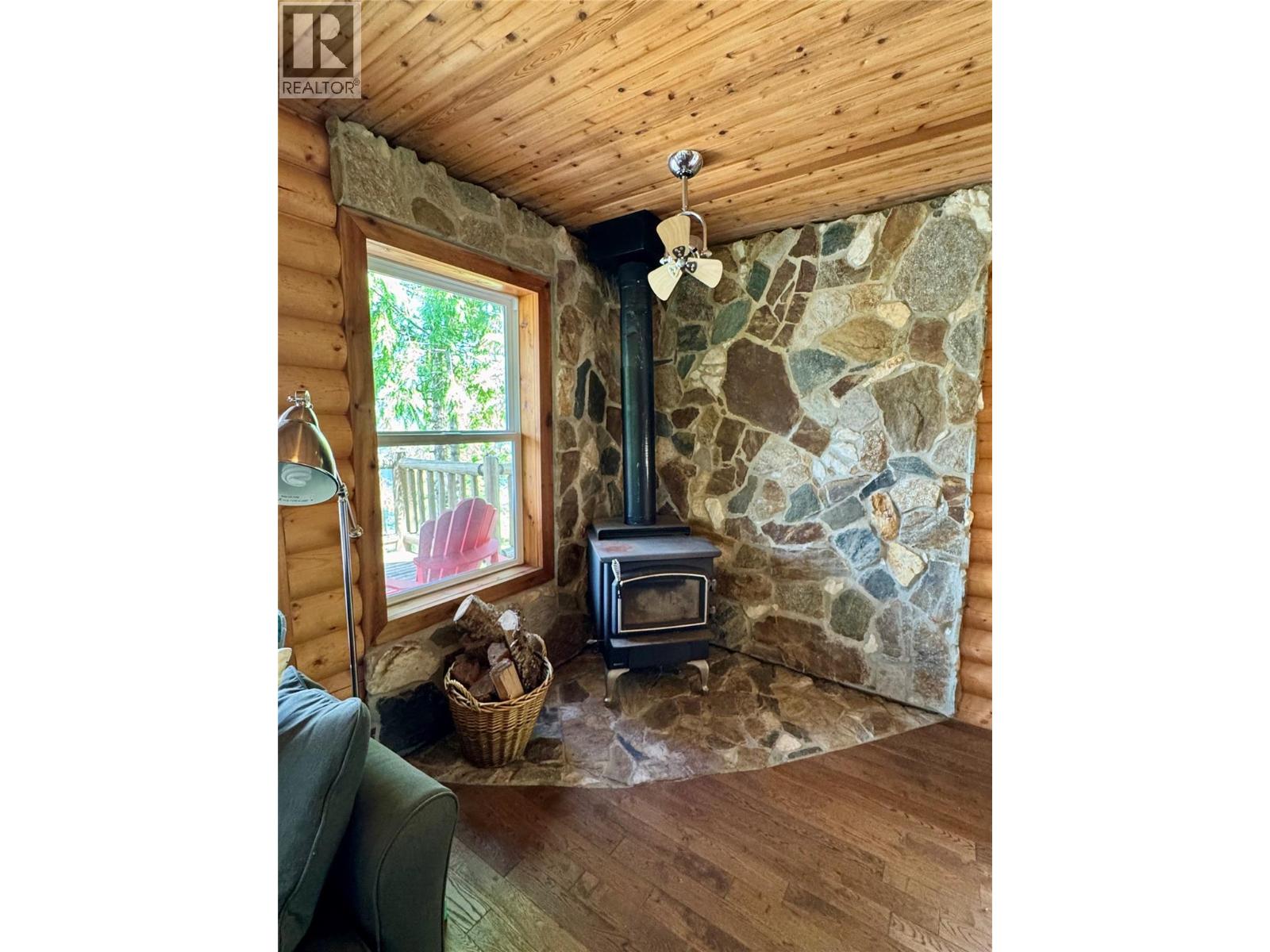 Lot 4 Pete Martin Bay, Sicamous