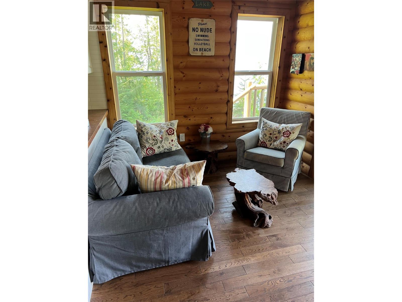 Lot 4 Pete Martin Bay, Sicamous