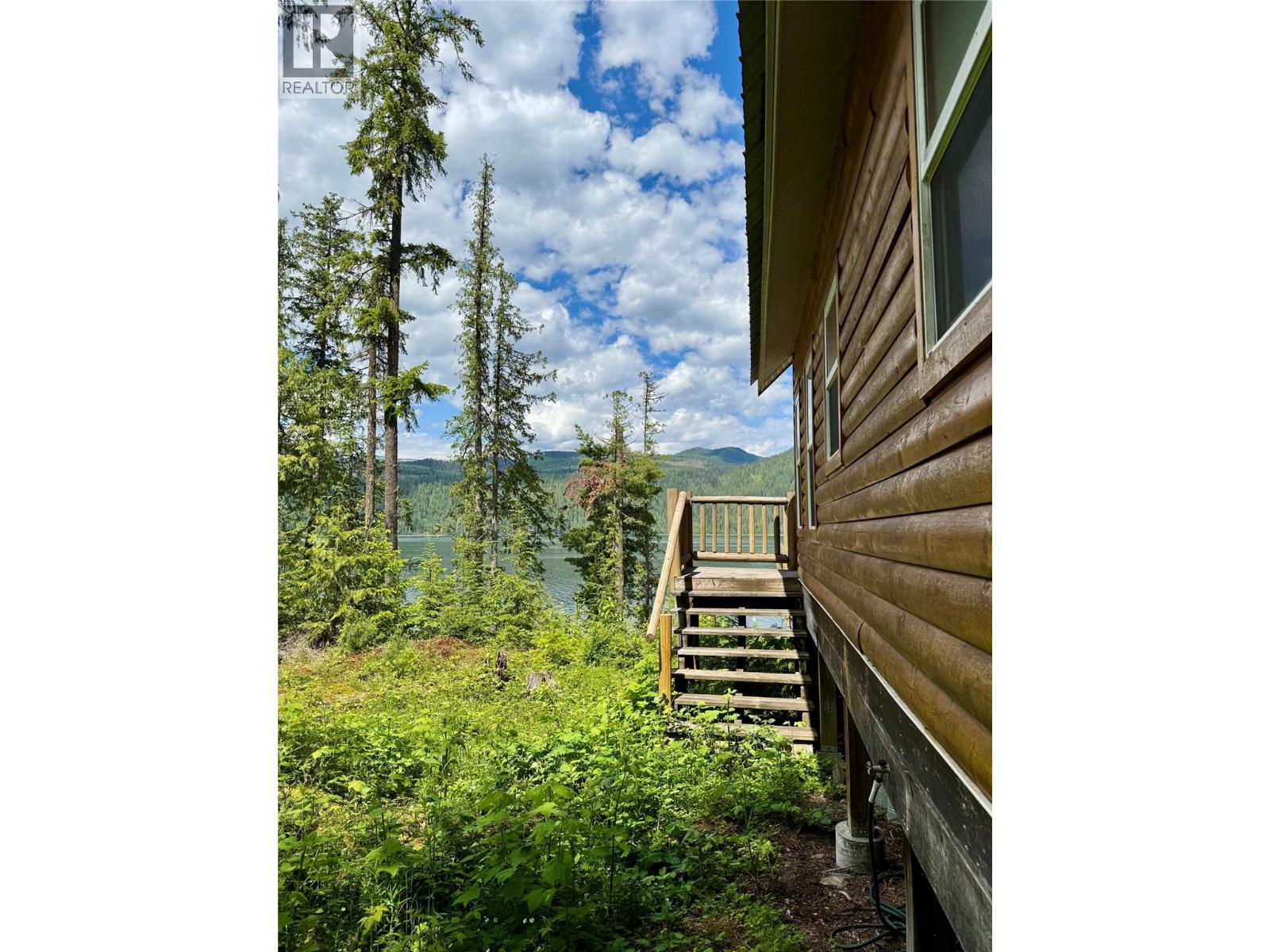 Lot 4 Pete Martin Bay, Sicamous