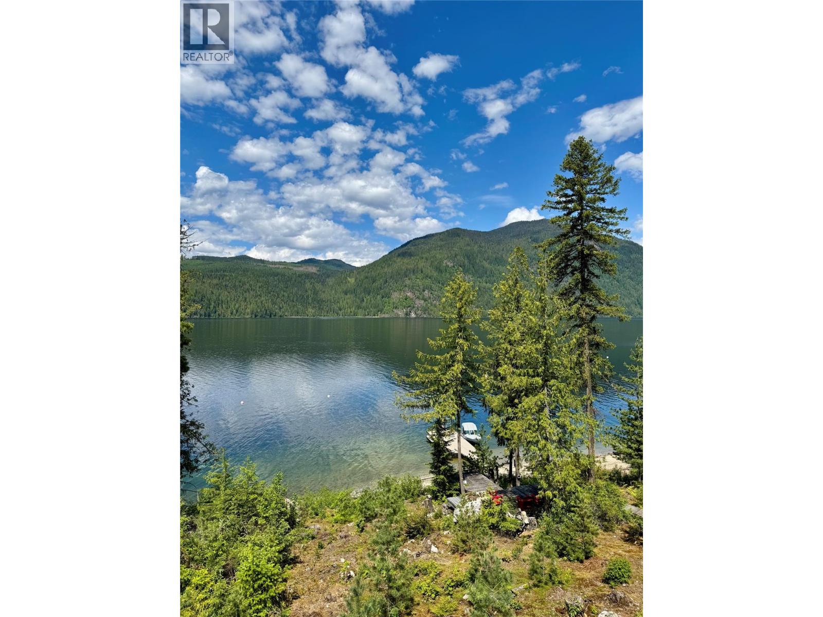 Lot 4 Pete Martin Bay, Sicamous