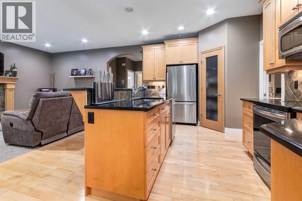Photo 5 of 207 Tuscany Glen Park Nw, Calgary AB