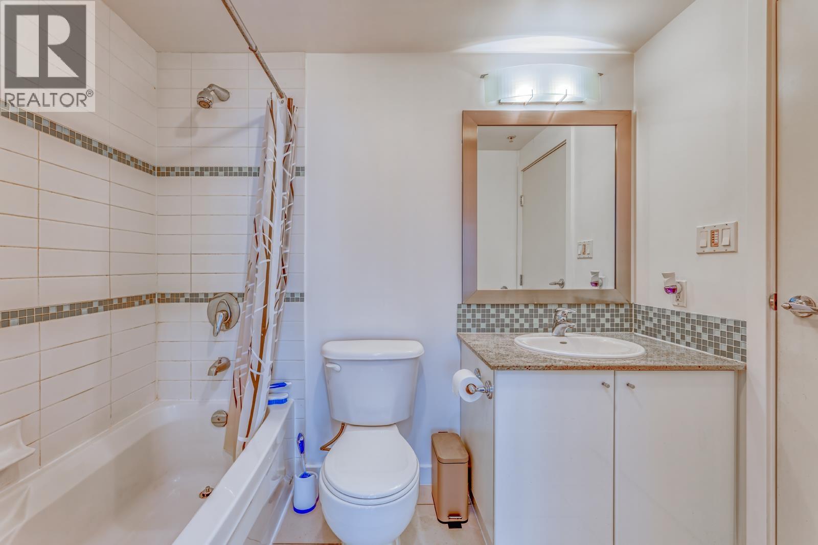 Photo 11 of 603 1188 W Pender Street, Vancouver BC