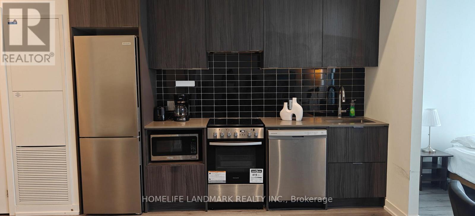 Photo 11 of 5405 395 Bloor Street E, Toronto ON