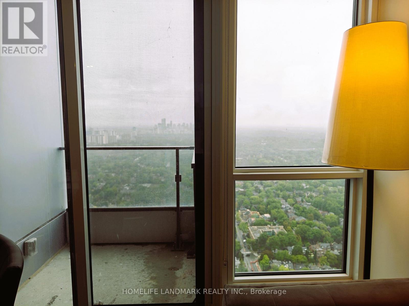 Photo 5 of 5405 395 Bloor Street E, Toronto ON