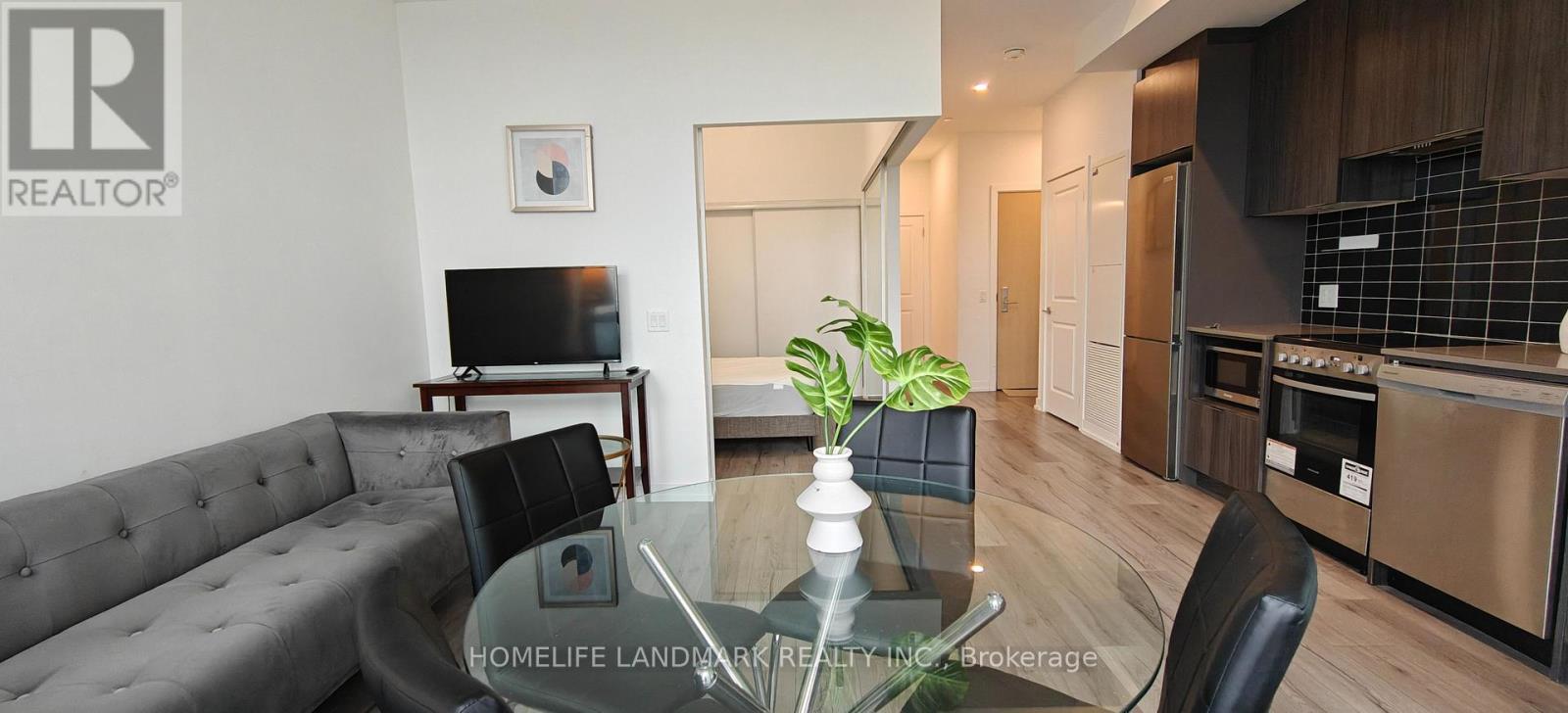 Photo 8 of 5405 395 Bloor Street E, Toronto ON