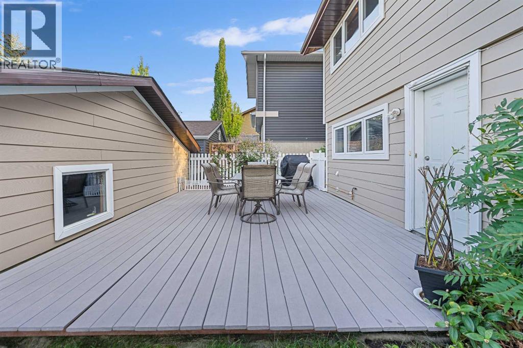Photo 41 of 51 Bearberry Bay Nw, Calgary AB