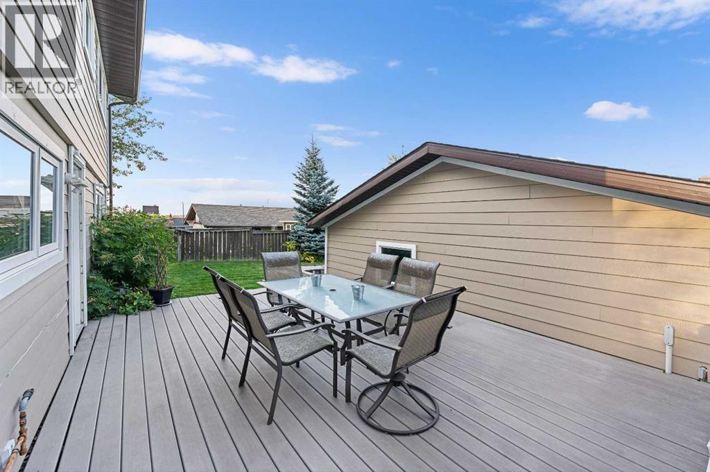 Photo 42 of 51 Bearberry Bay Nw, Calgary AB