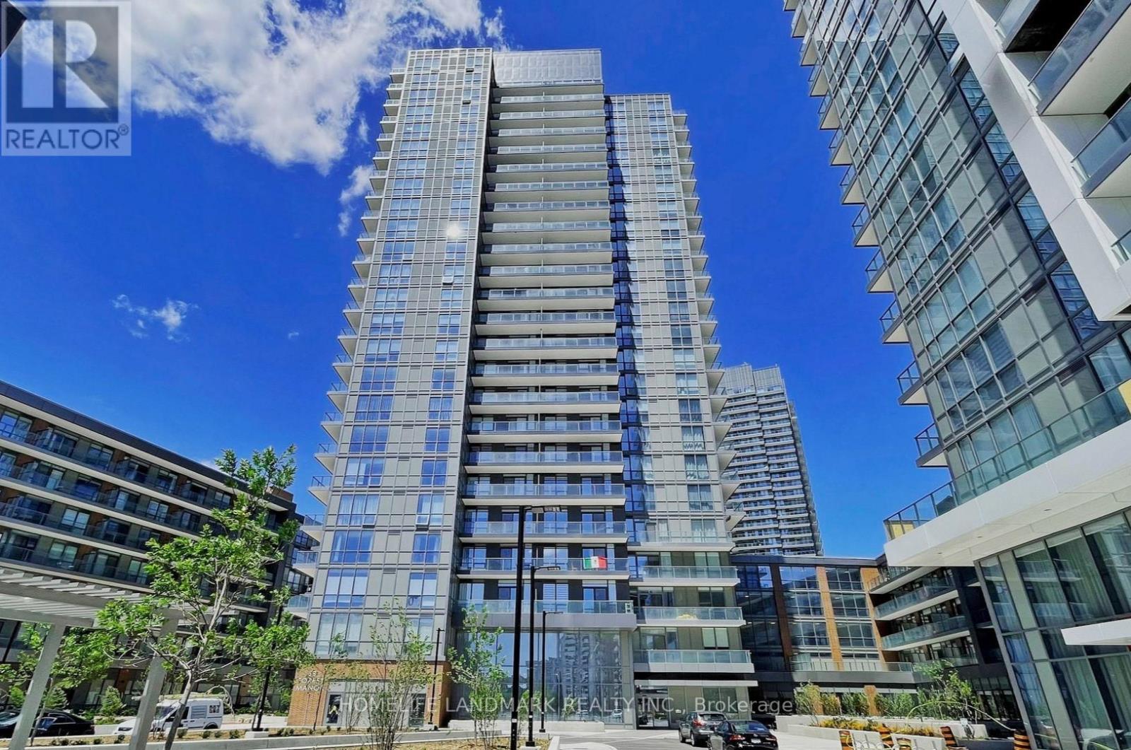 Photo 2 of 411 38 Forest Manor Road, Toronto ON