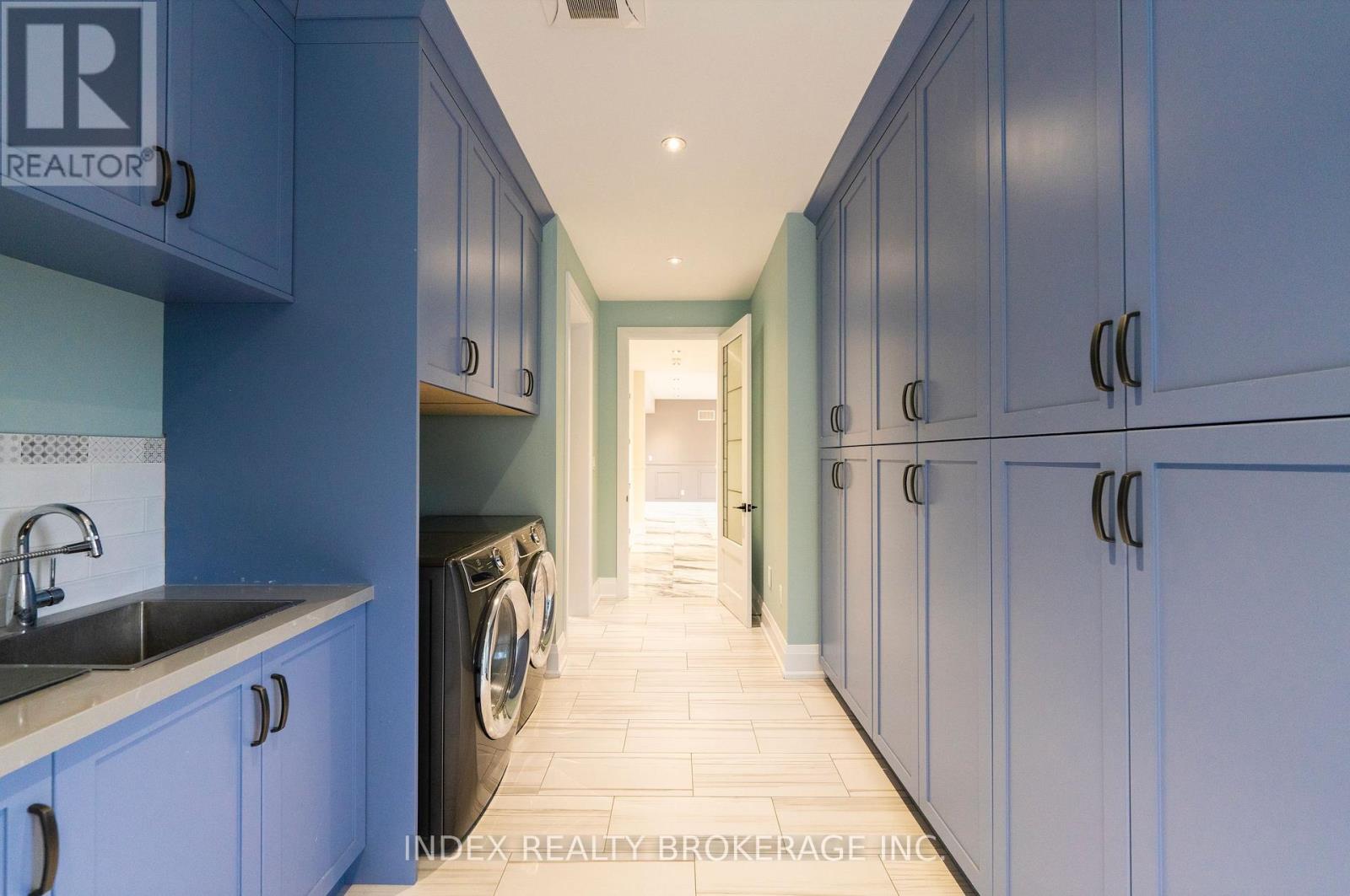 Photo 38 of 20 Glassford Court, Caledon ON