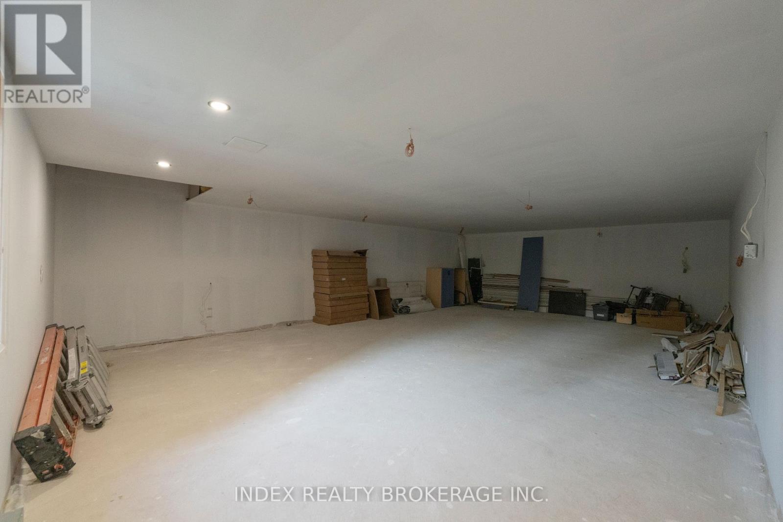 Photo 39 of 20 Glassford Court, Caledon ON