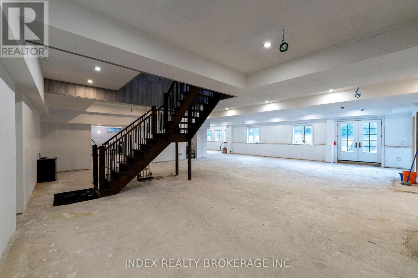 Photo 41 of 20 Glassford Court, Caledon ON