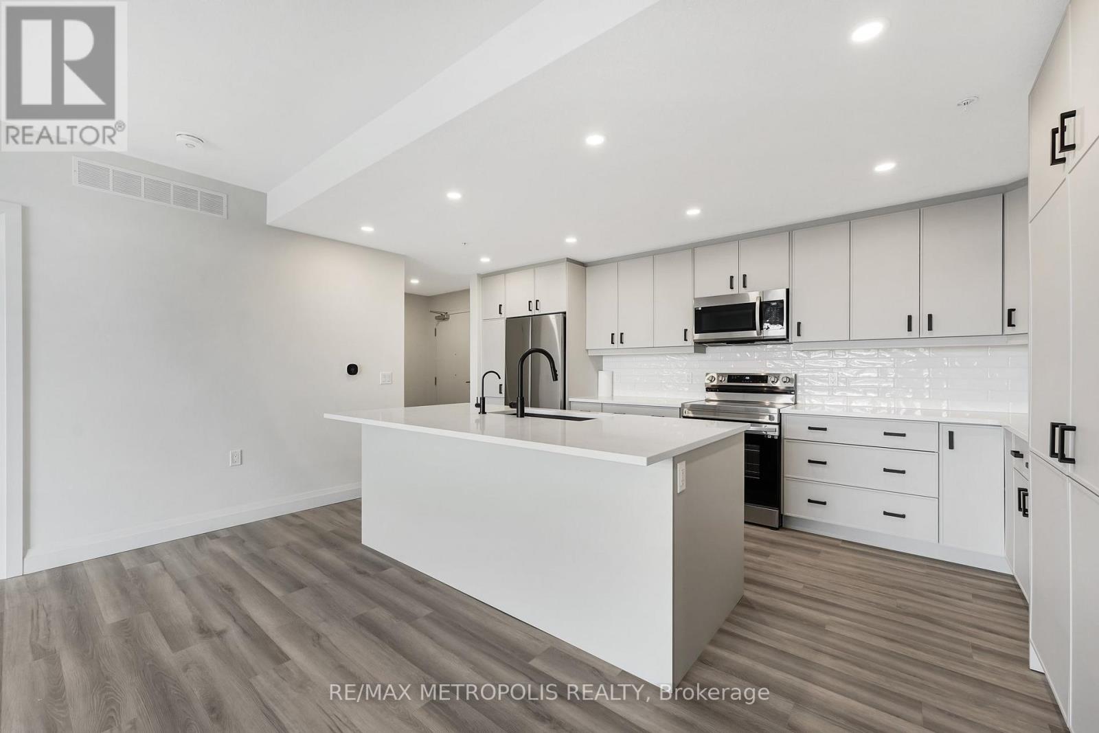 Photo 11 of 99 B Farley Road, Centre Wellington ON
