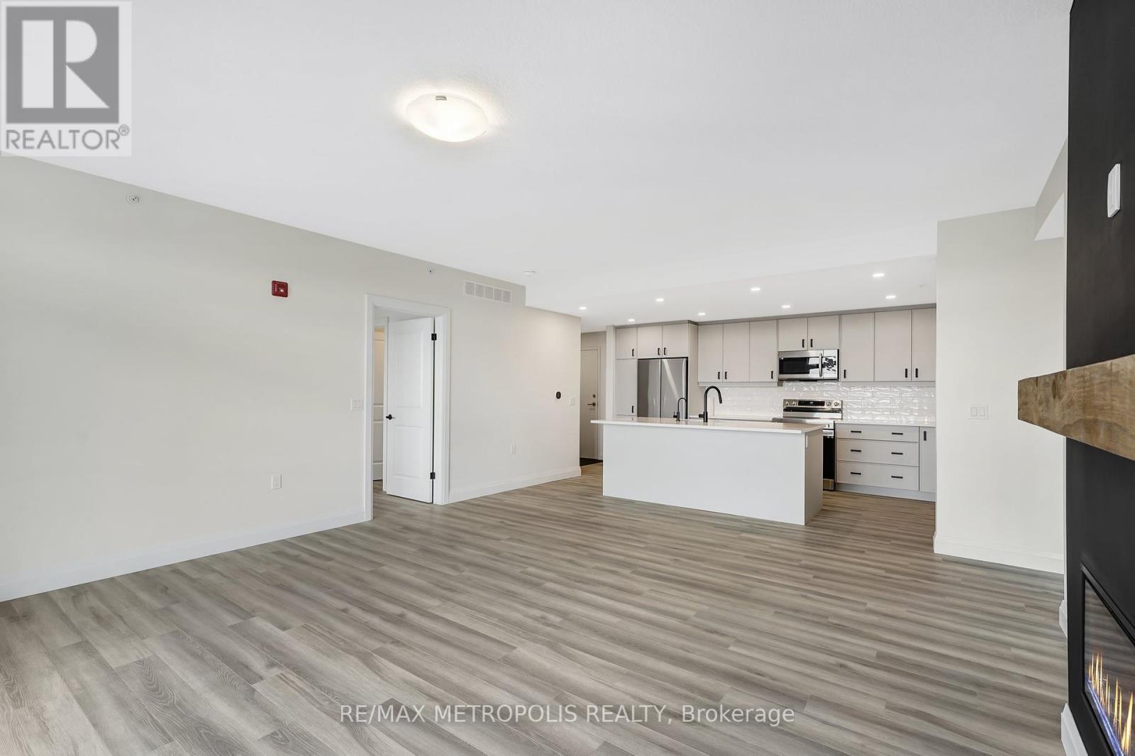 Photo 7 of 99 B Farley Road, Centre Wellington ON