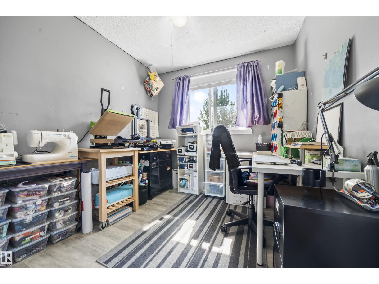 Photo 14 of 4611 16 A Av Nw, Edmonton AB