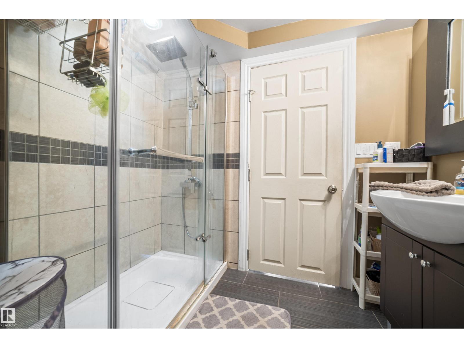 Photo 20 of 4611 16 A Av Nw, Edmonton AB