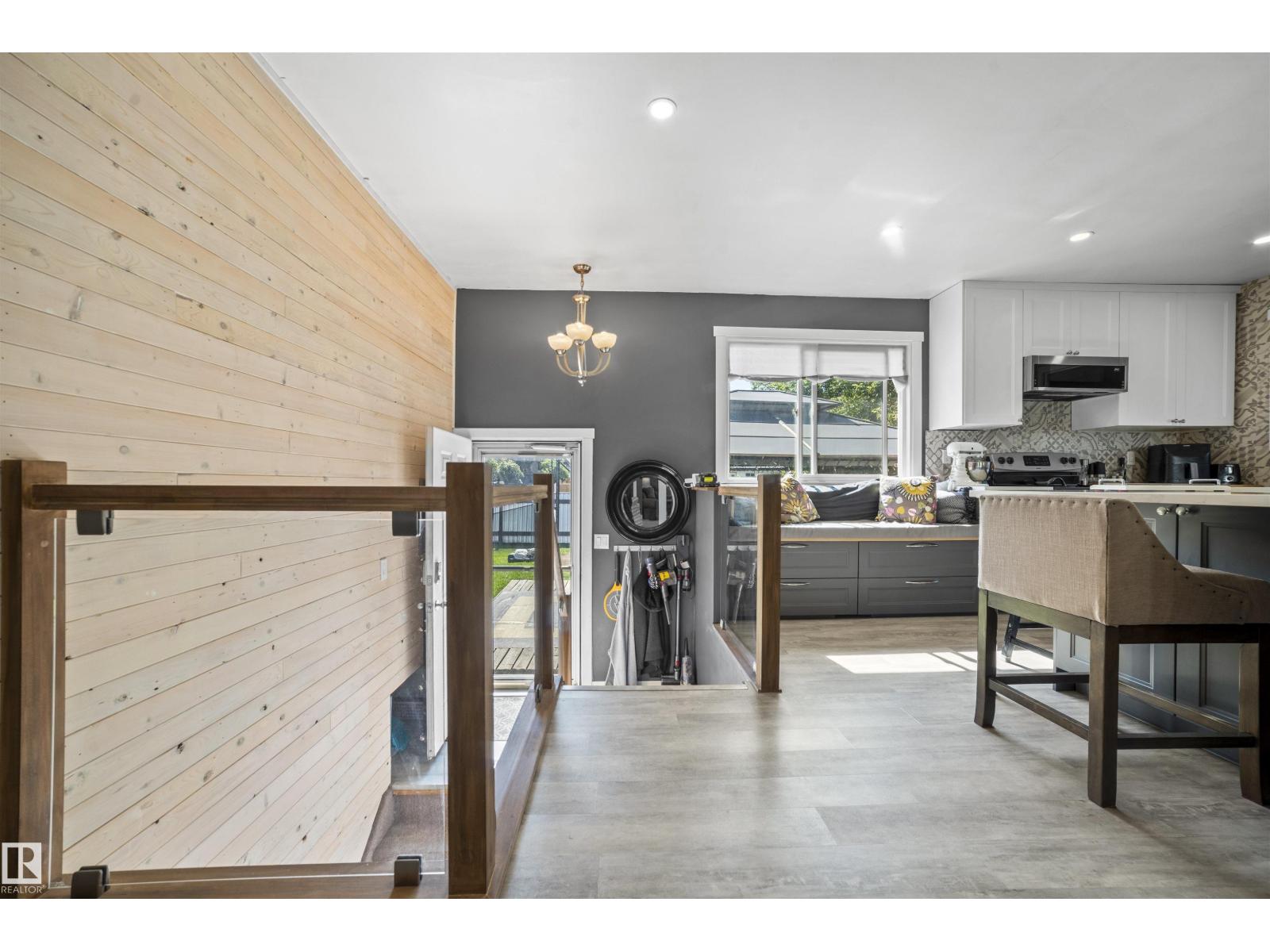 Photo 5 of 4611 16 A Av Nw, Edmonton AB