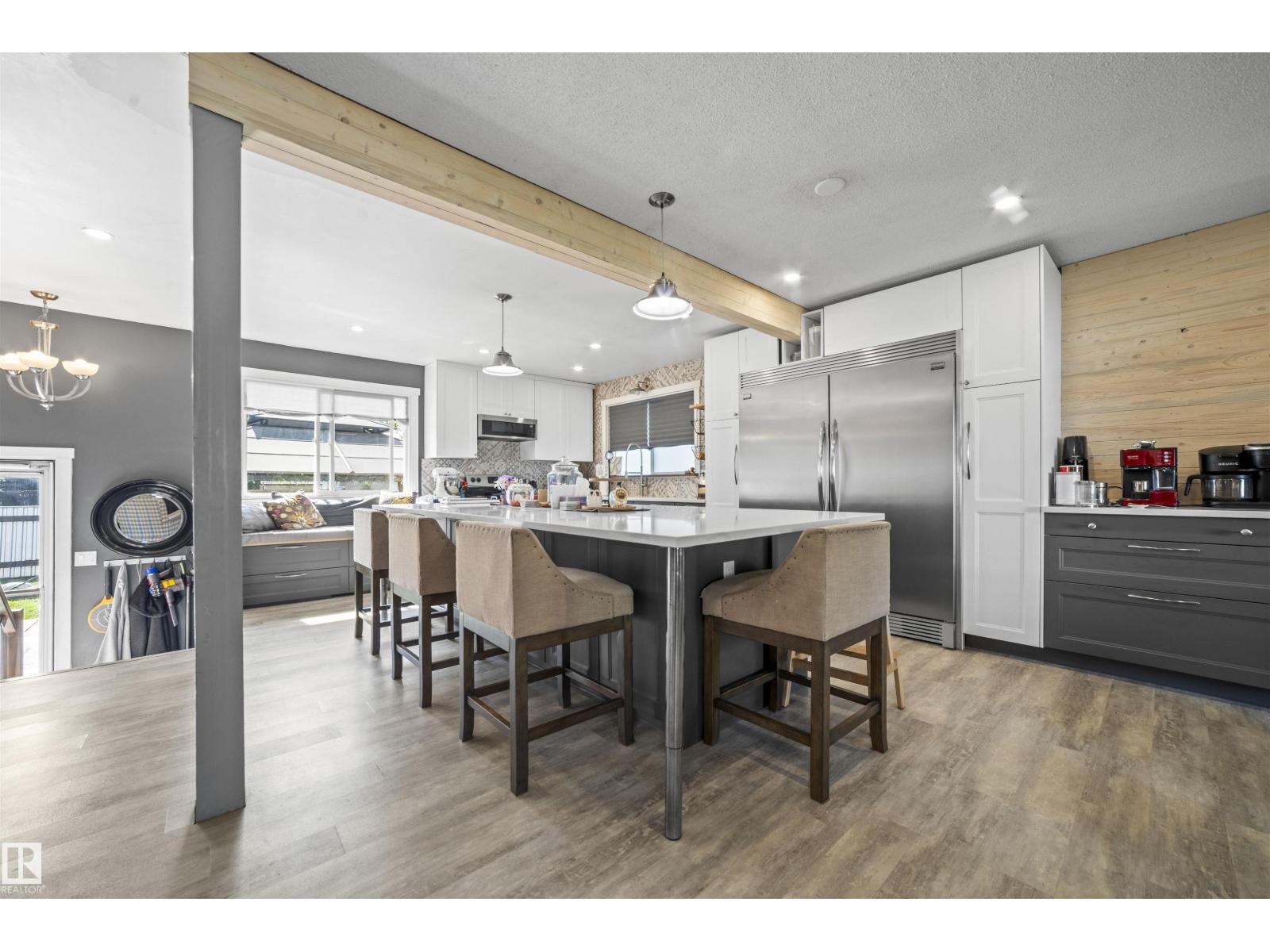 Photo 6 of 4611 16 A Av Nw, Edmonton AB