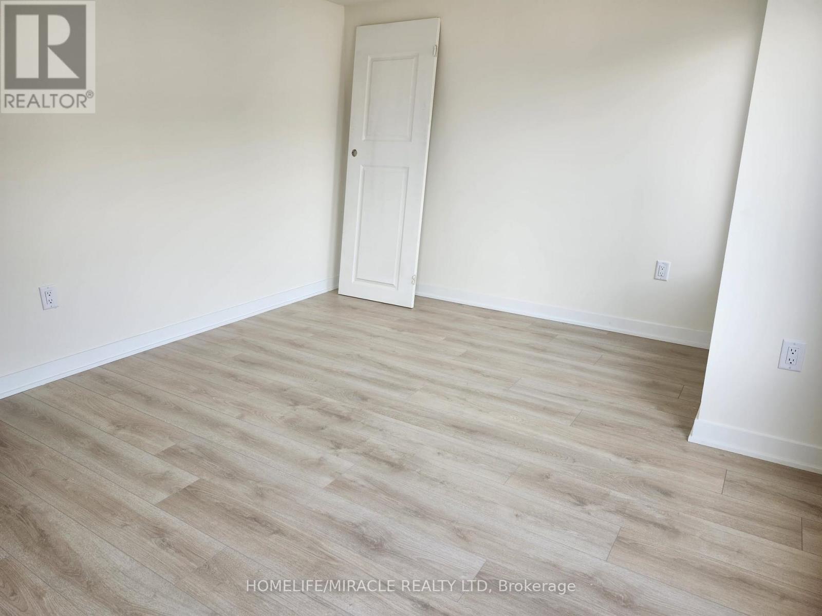 Photo 18 of 1302 1695 Dersan Street, Pickering ON
