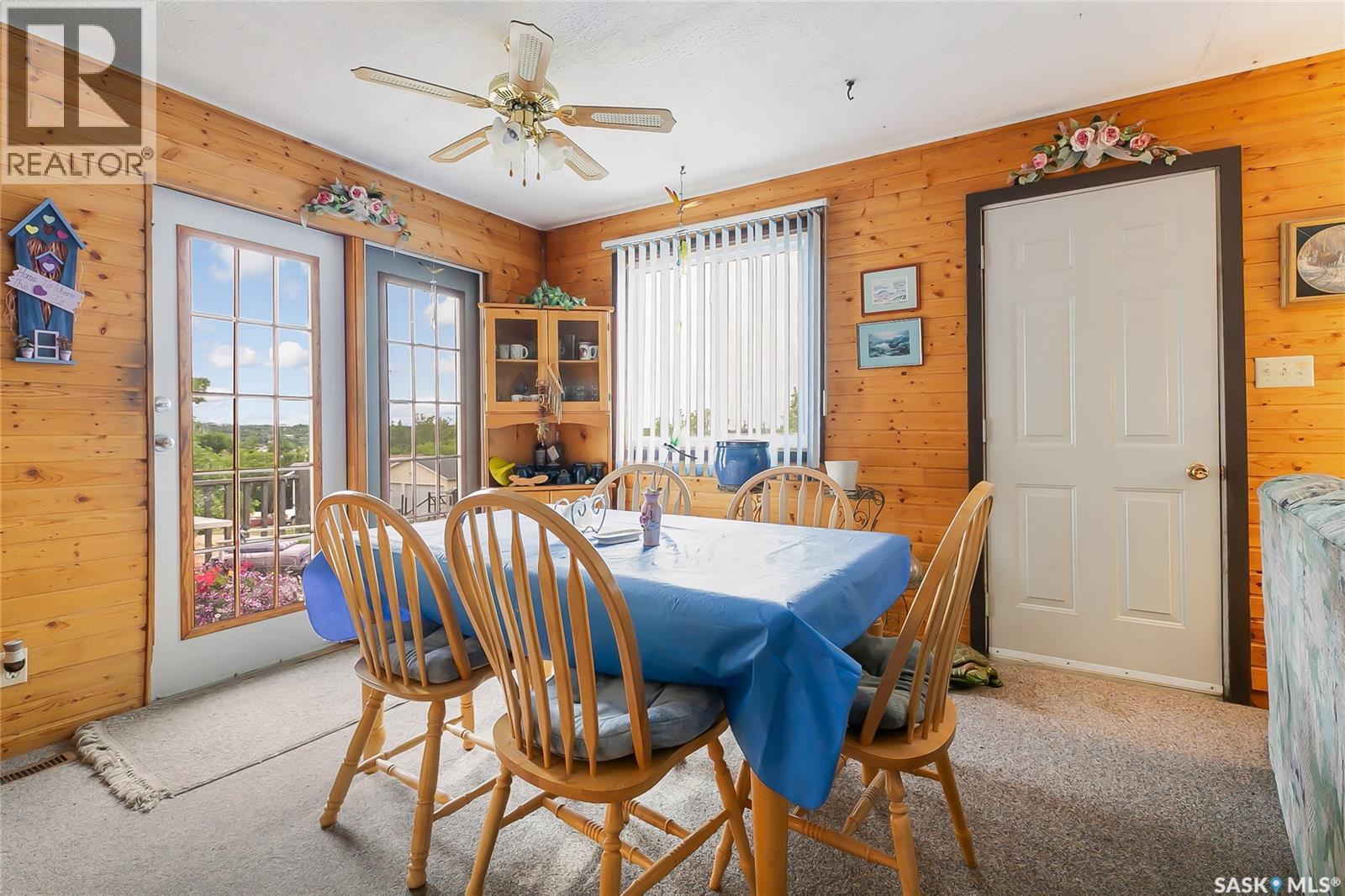 Photo 2 of 625 Aurora Street, Saskatchewan Beach SK