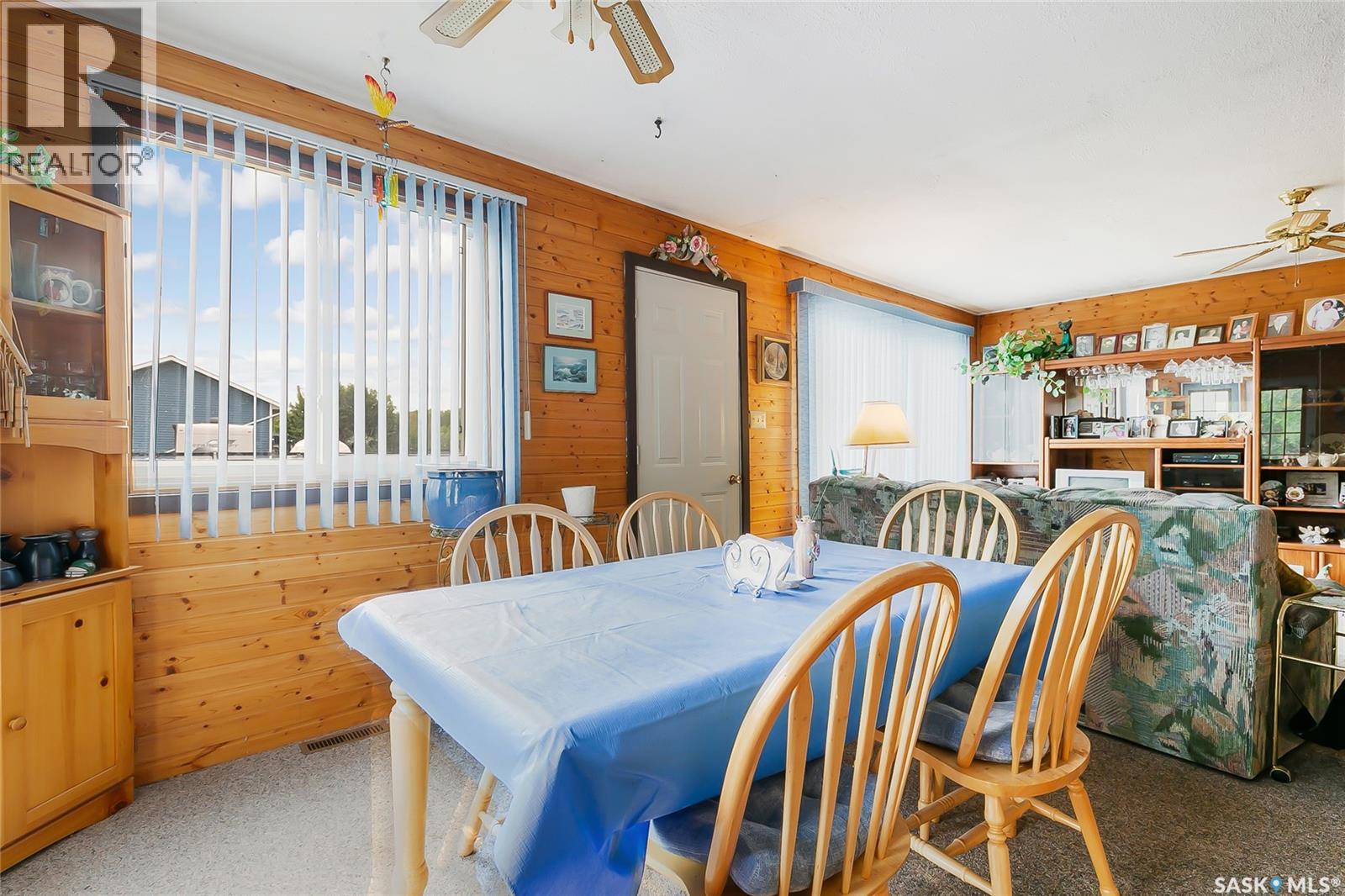 Photo 3 of 625 Aurora Street, Saskatchewan Beach SK