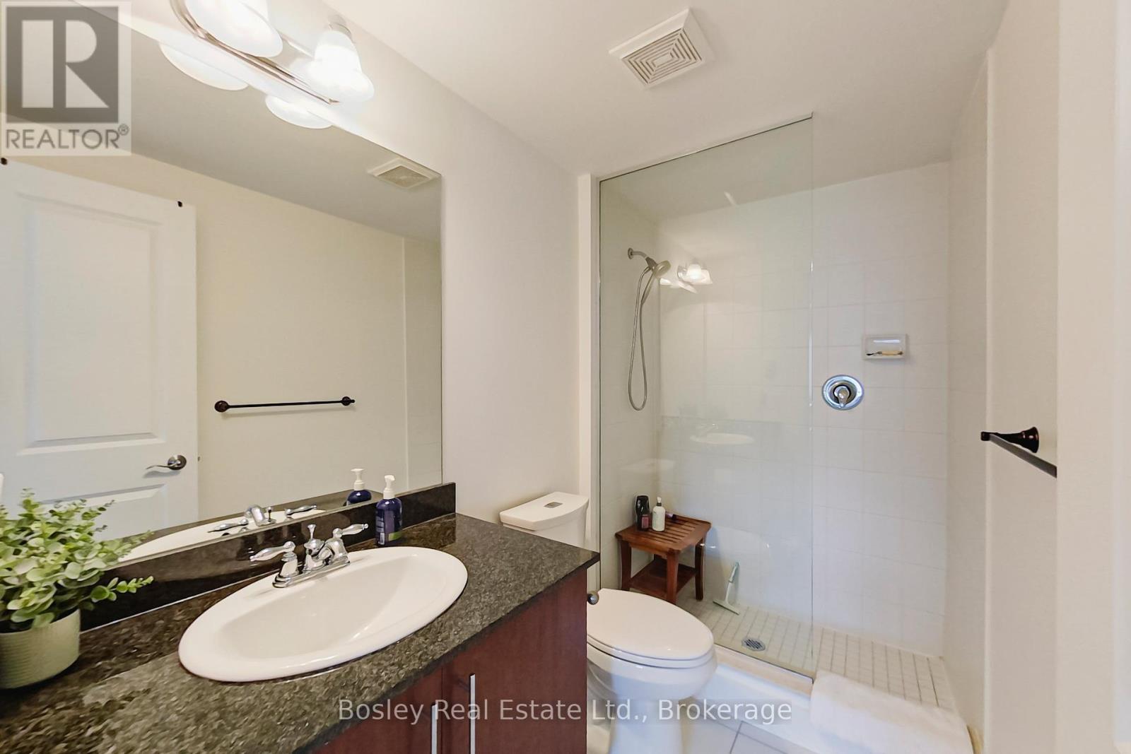 Photo 17 of 8 104 Farmgate Road, Blue Mountains ON