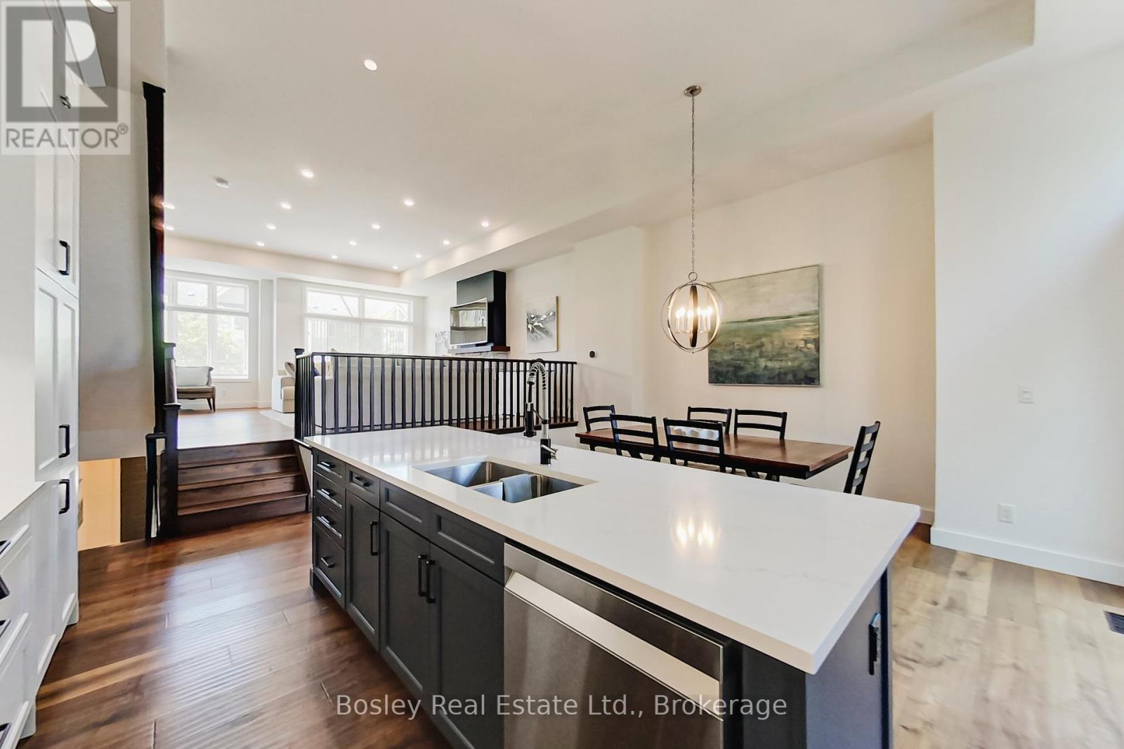 Photo 7 of 8 104 Farmgate Road, Blue Mountains ON