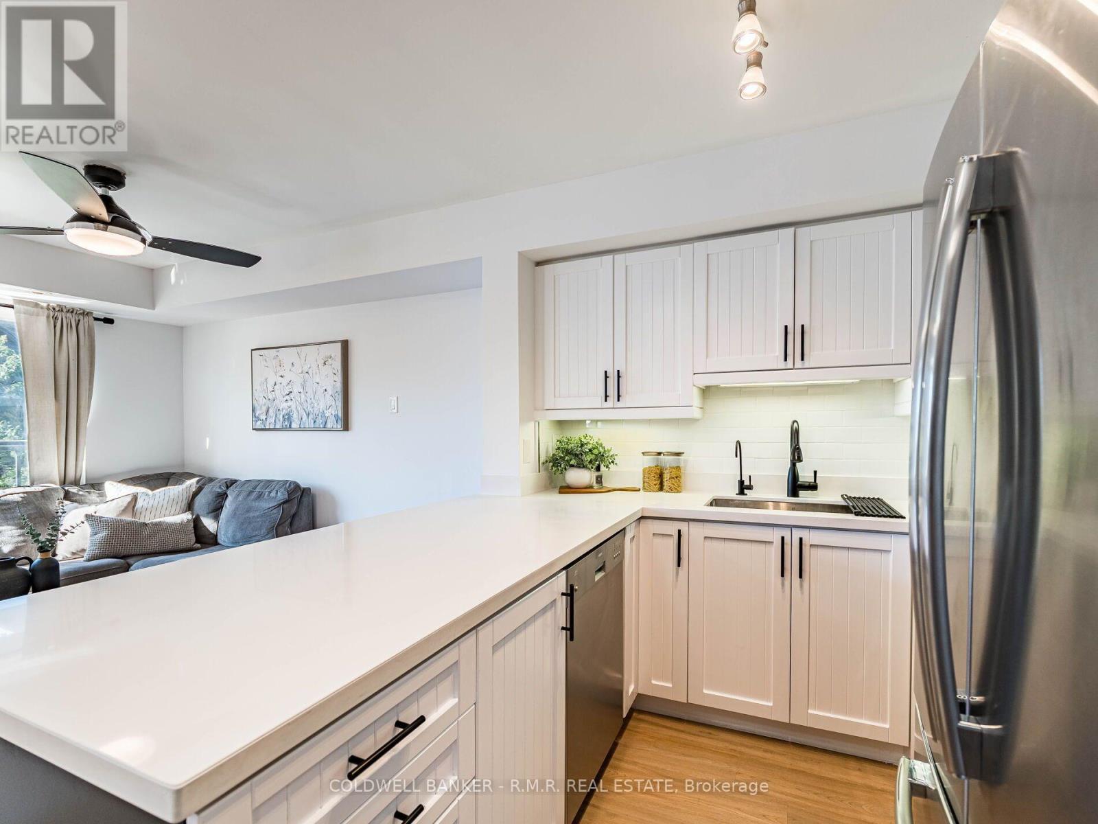 Photo 17 of 2020 125 George Appleton Way, Toronto ON