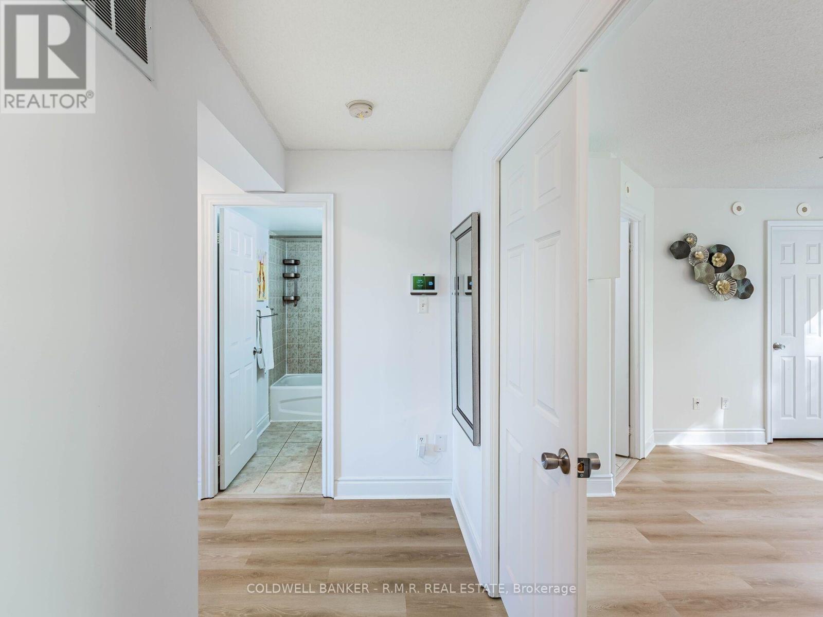 Photo 24 of 2020 125 George Appleton Way, Toronto ON