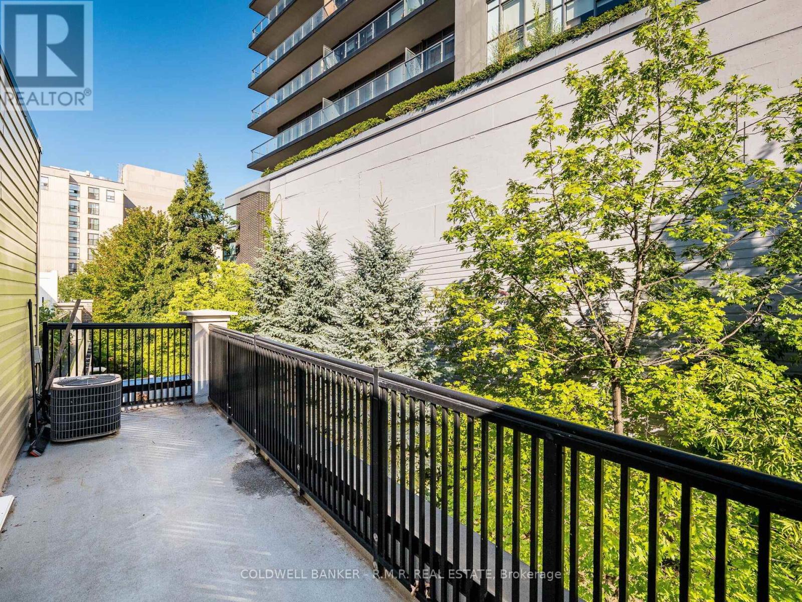 Photo 31 of 2020 125 George Appleton Way, Toronto ON