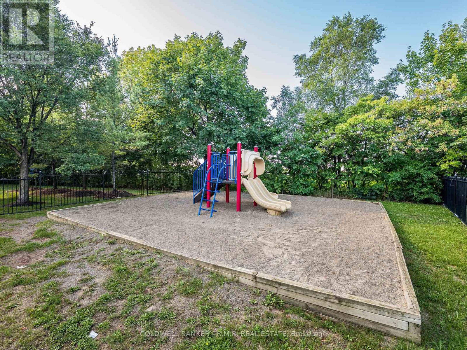 Photo 40 of 2020 125 George Appleton Way, Toronto ON