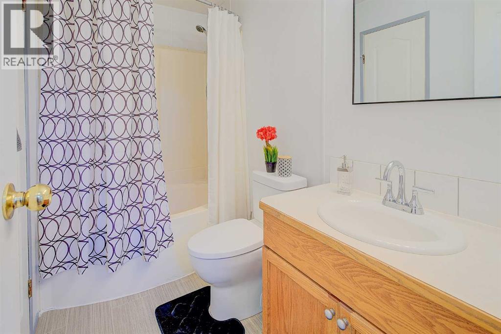 Photo 24 of 4645 52 Avenue, Rimbey AB