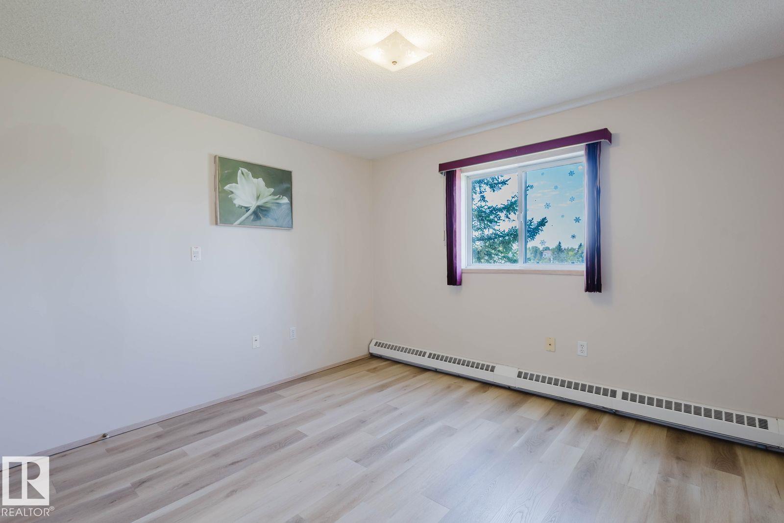 Photo 17 of 334 9620 174 St Nw, Edmonton AB