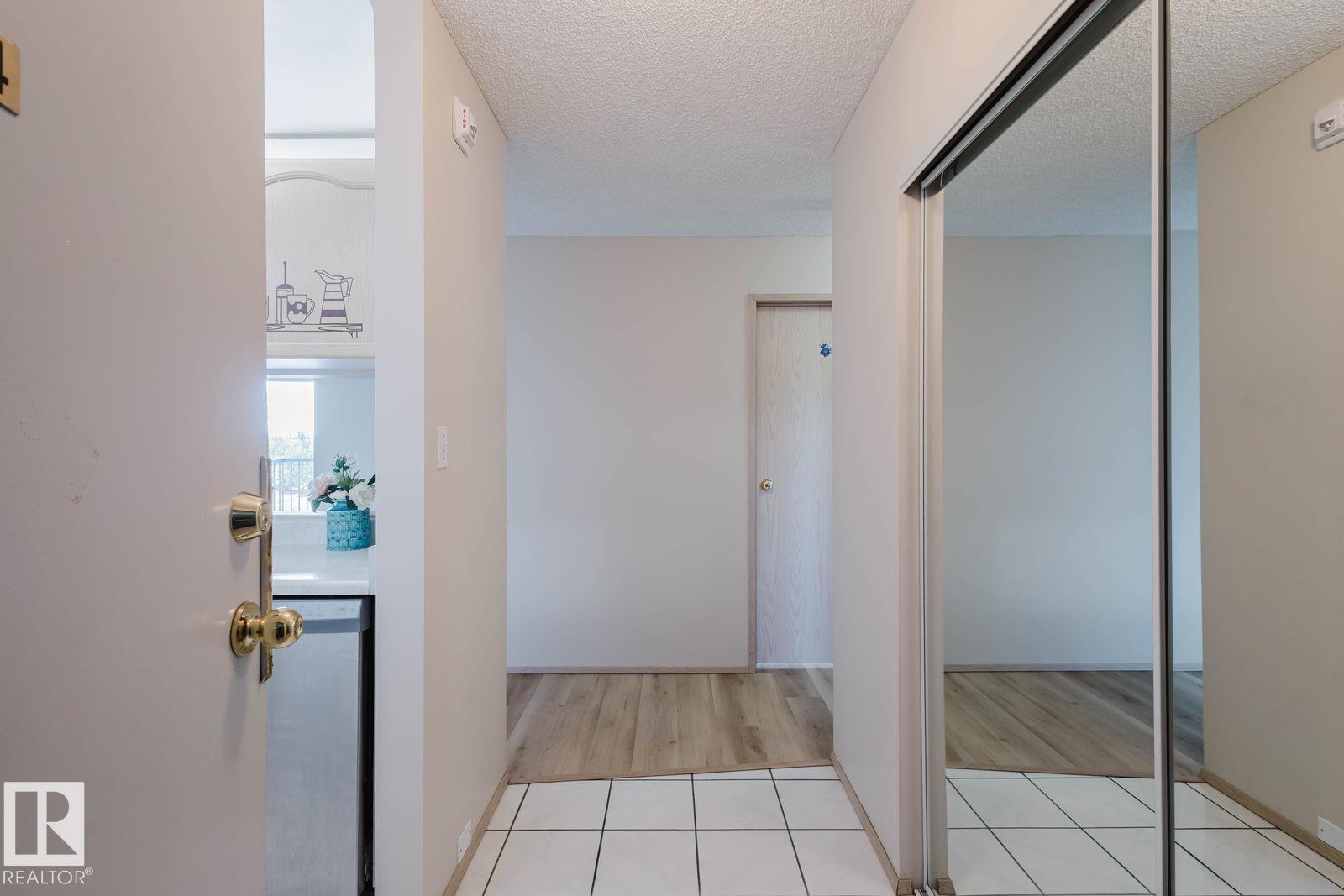 Photo 6 of 334 9620 174 St Nw, Edmonton AB