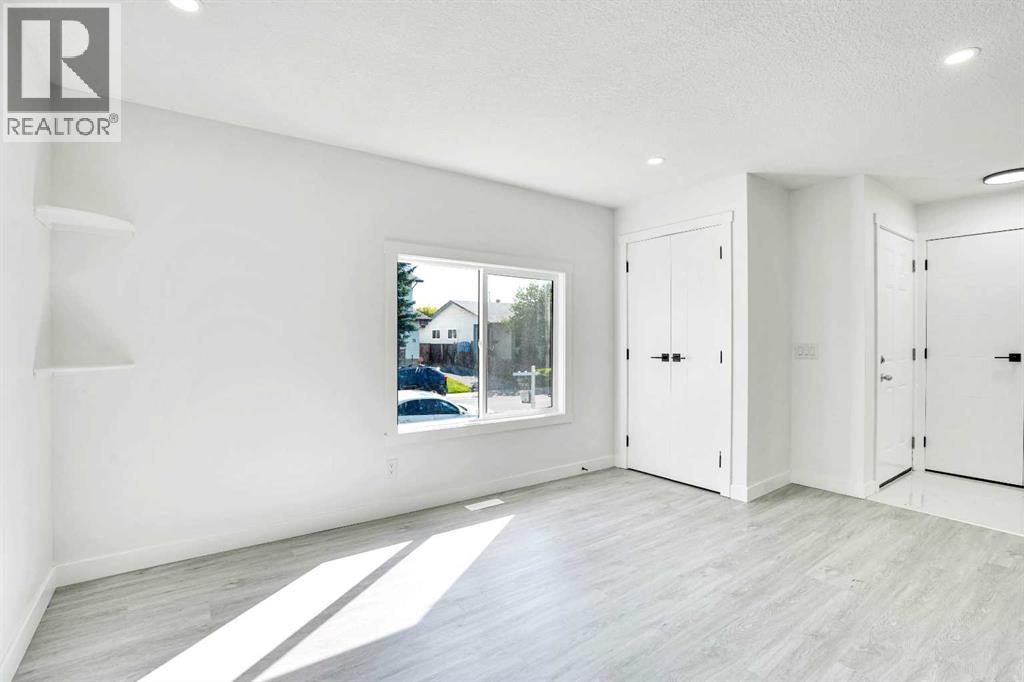 Photo 6 of 60 Whitworth Way Ne, Calgary AB