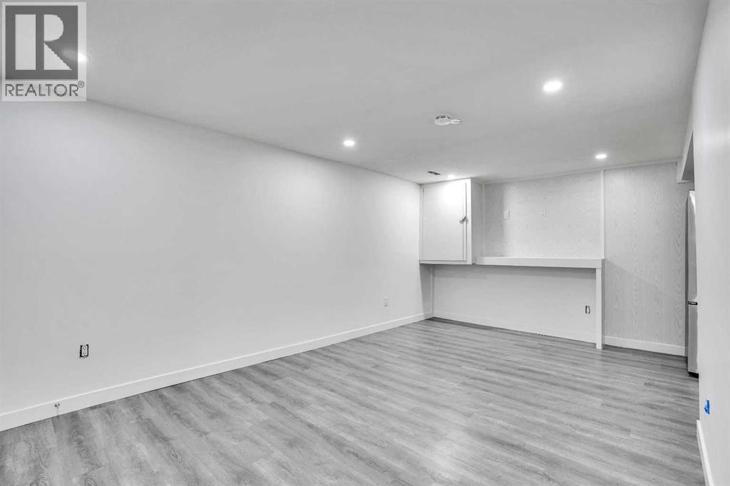 Photo 26 of 60 Whitworth Way Ne, Calgary AB