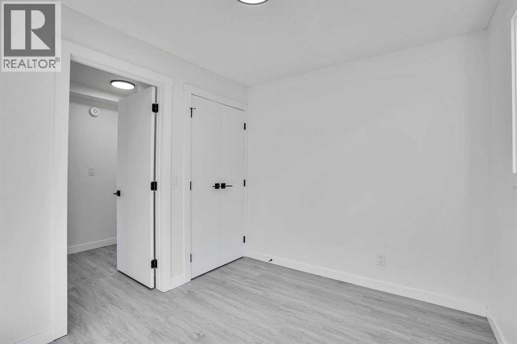 Photo 23 of 60 Whitworth Way Ne, Calgary AB