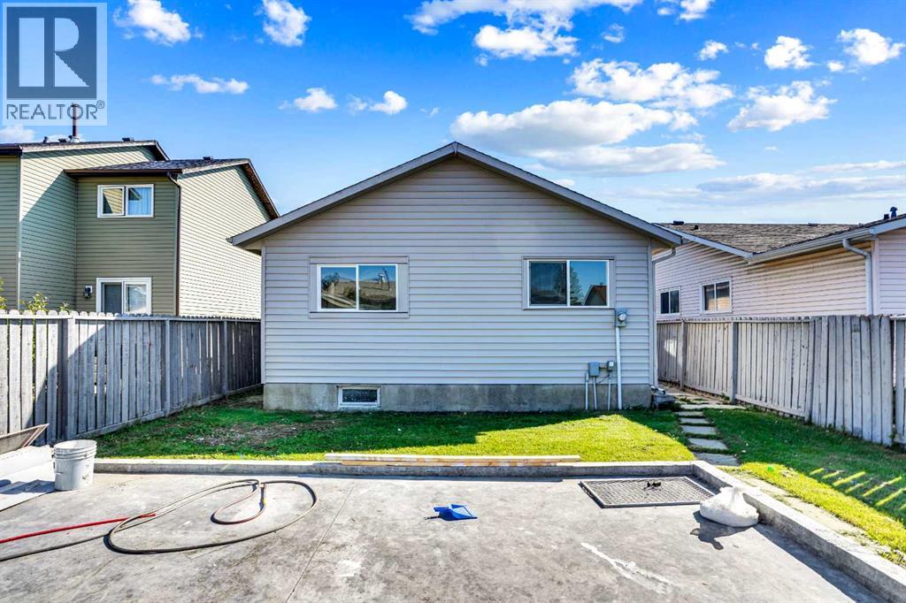 Photo 41 of 60 Whitworth Way Ne, Calgary AB